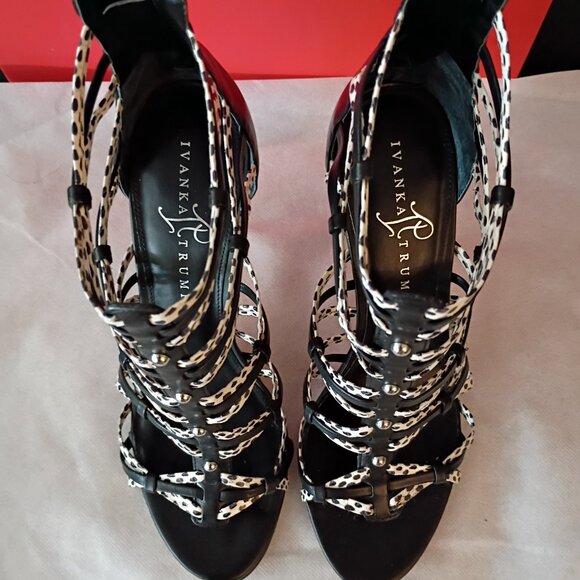 IVANKA TRUMP New w/Box Black & White Leather Multi Print Strappy Heel "Manis" - Picture 2 of 8